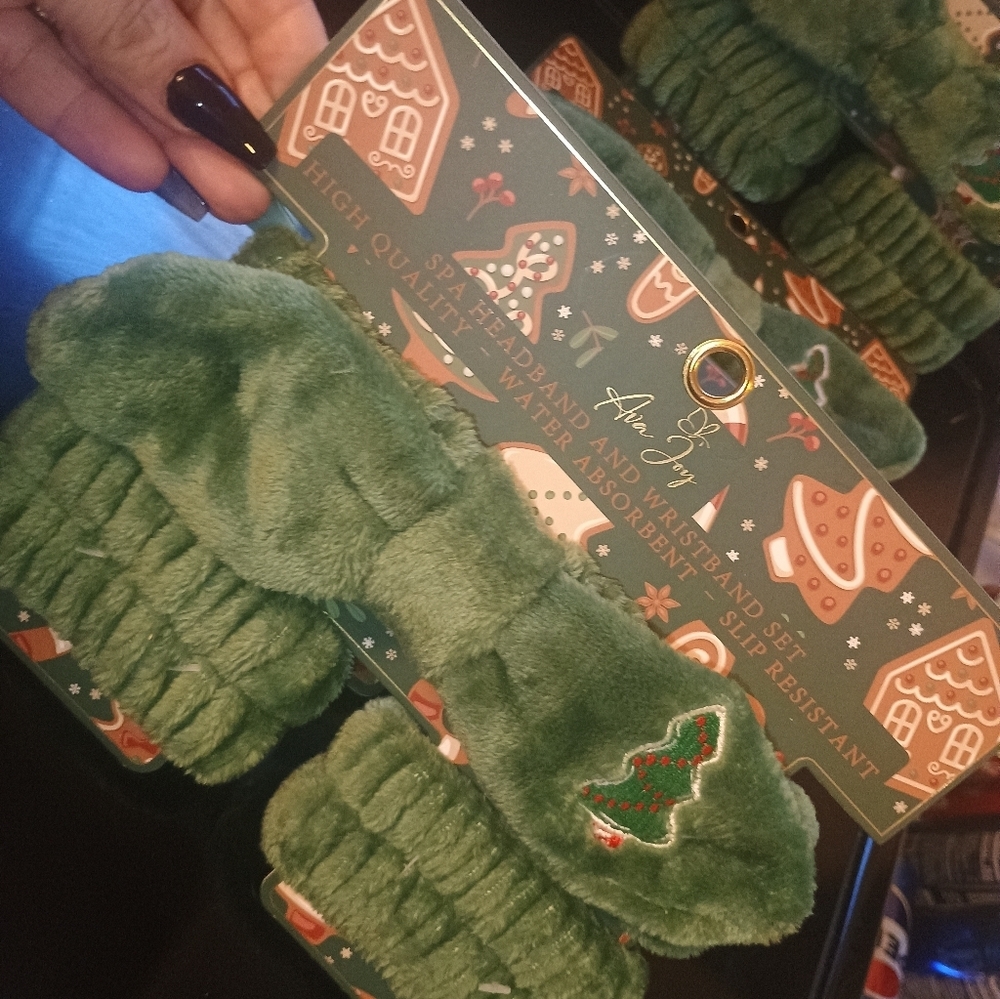 Green Christmas Tree Headbands and Socks Set New - Picture 3 of 4